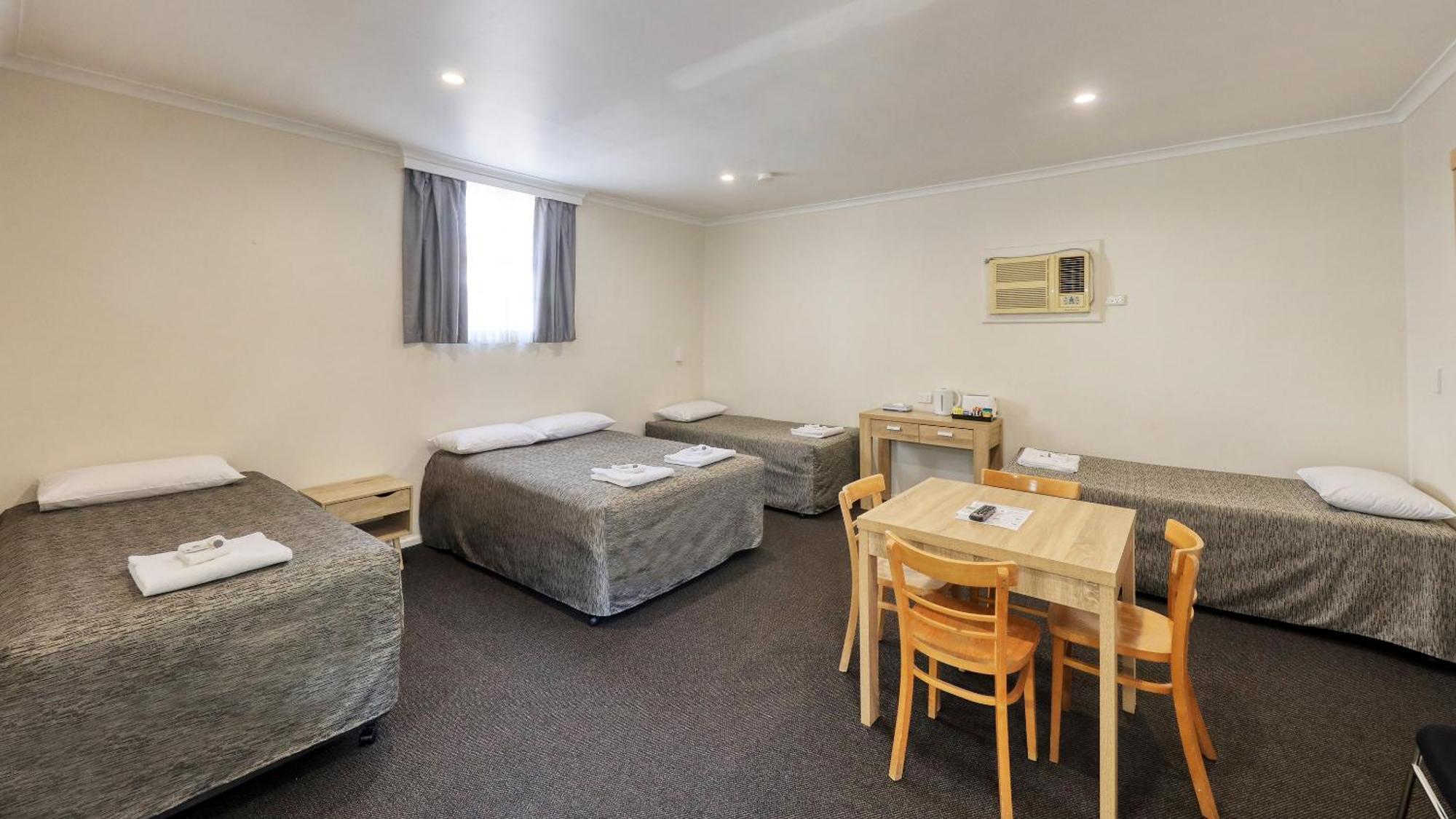 Coachman Hotel Motel Parkes Εξωτερικό φωτογραφία