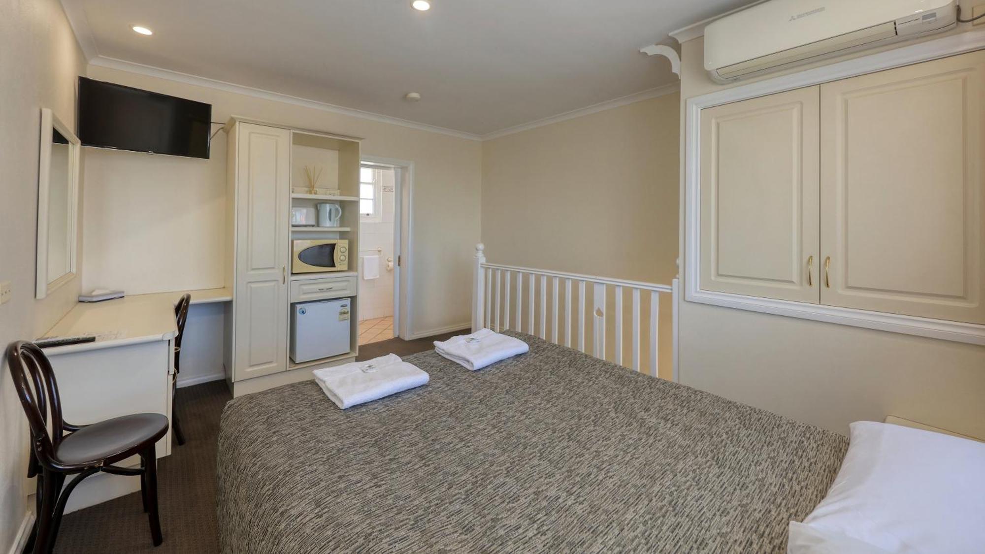 Coachman Hotel Motel Parkes Εξωτερικό φωτογραφία