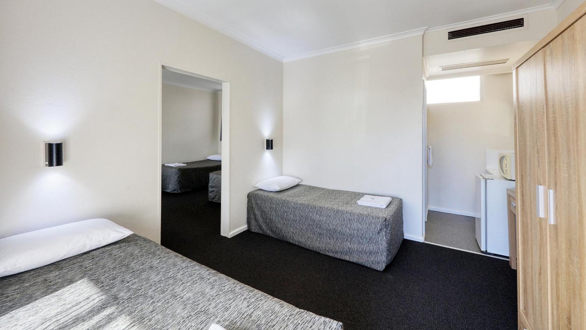 Coachman Hotel Motel Parkes Εξωτερικό φωτογραφία